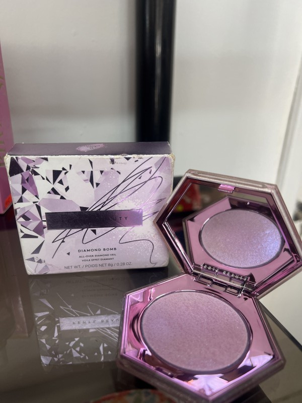 Fenty Beauty iluminador
