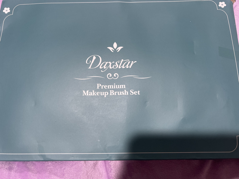 Daxstar makeup brush set